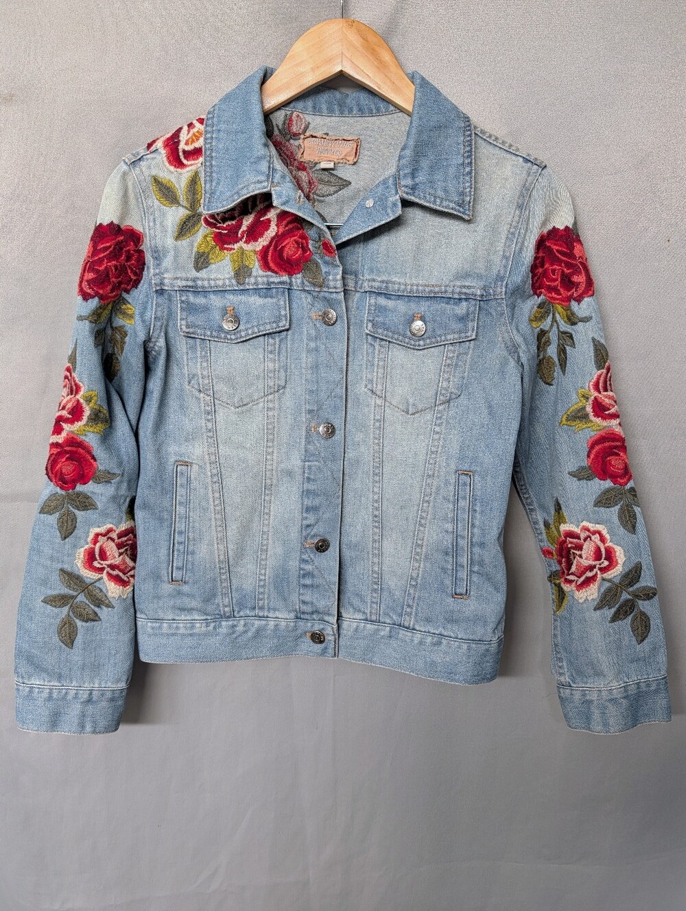 Johnny Was Light Blue Denim Jacket with Red Rose Embroidery Size XS